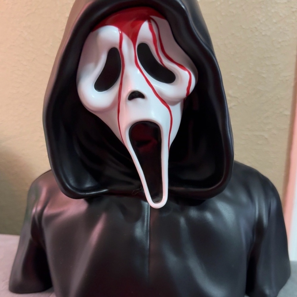 Scream 7 Ghostface Bust Popcorn Bucket